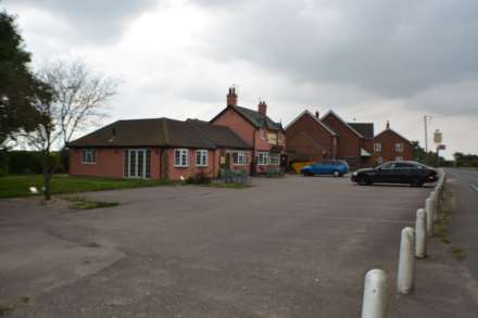 The Fat Goose, Heath Road, CO16 0BX, Image 7