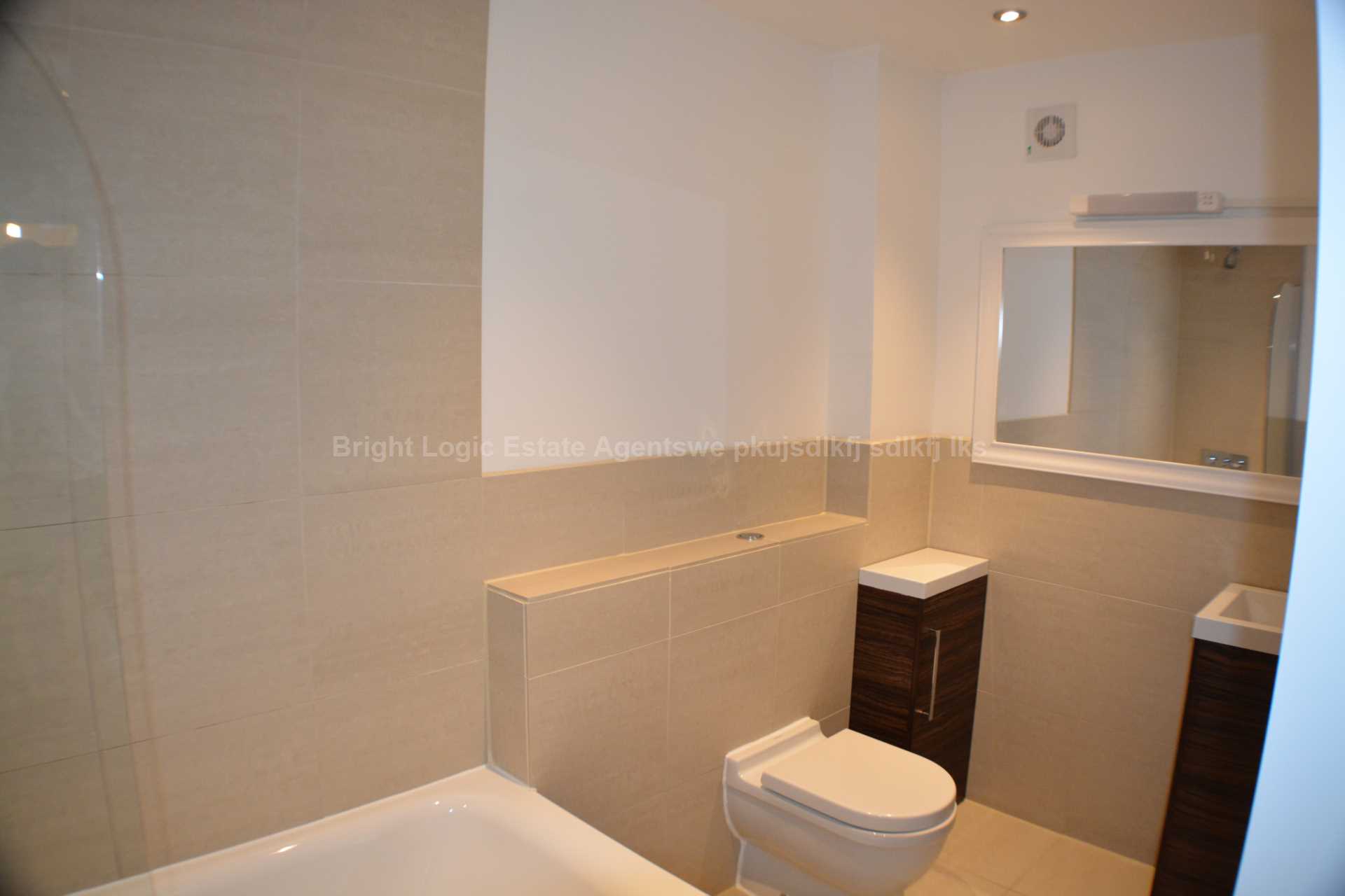 Cricketfield Grove, Leigh-On-Sea, SS9 3EJ, Image 5