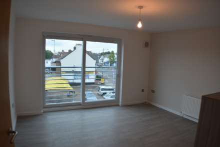 Cricketfield Grove, Leigh-On-Sea, SS9 3EJ, Image 3