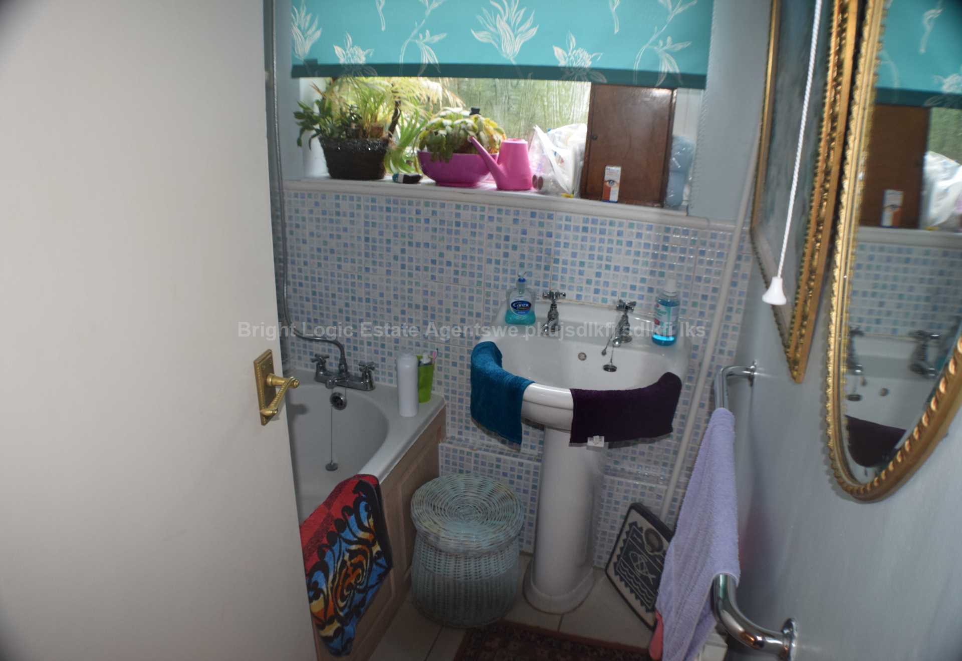 Rayleigh Close, Colchester, CO4 0AT, Image 7