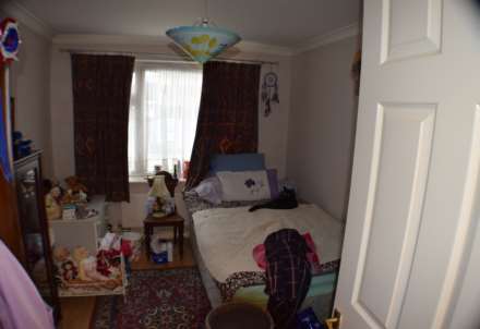 Rayleigh Close, Colchester, CO4 0AT, Image 5