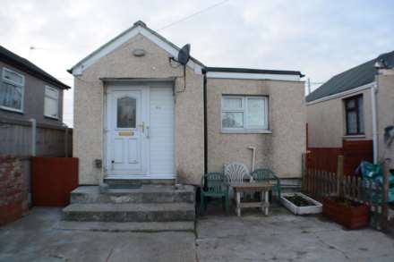 Talbot Avenue, Jaywick, CO15 2JQ, Image 1