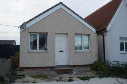 Vauxhall Avenue, Jaywick, CO15 2LA, Image 1