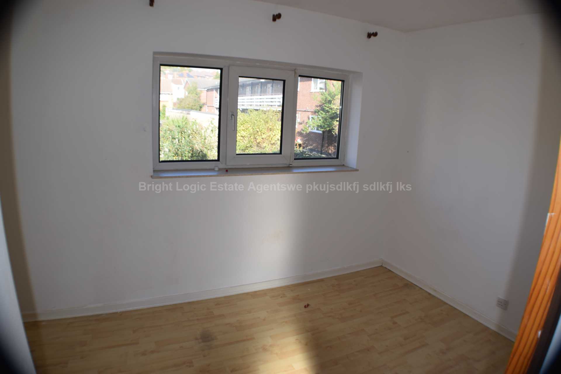 The Slades, Basildon, SS16 4SJ, Image 5