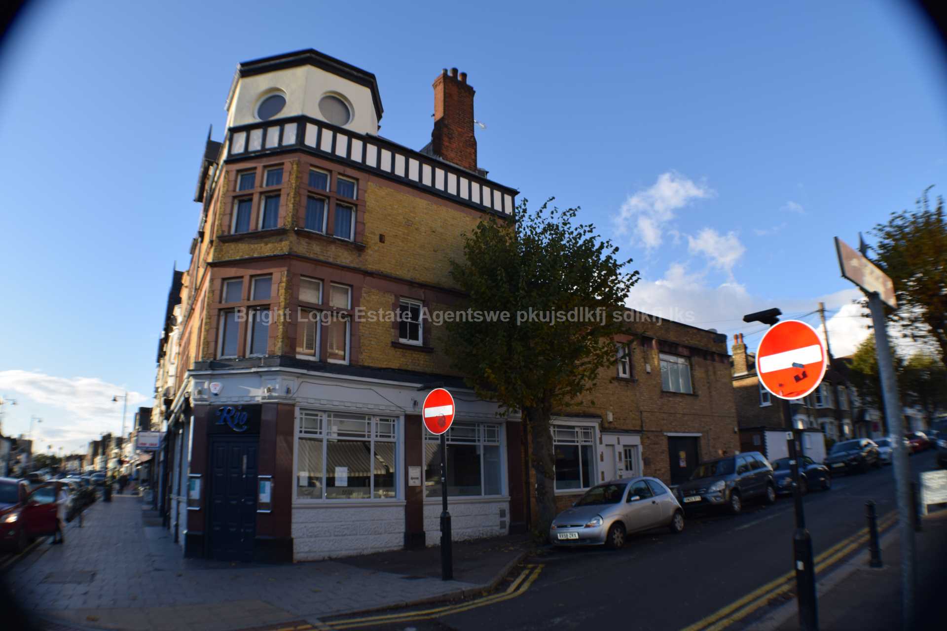The Broadway, Leigh On Sea, SS9 1PG, Image 1