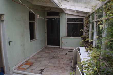 Wakering Road, Shoeburyness, SS3 9TN, Image 10