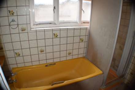 Wakering Road, Shoeburyness, SS3 9TN, Image 5