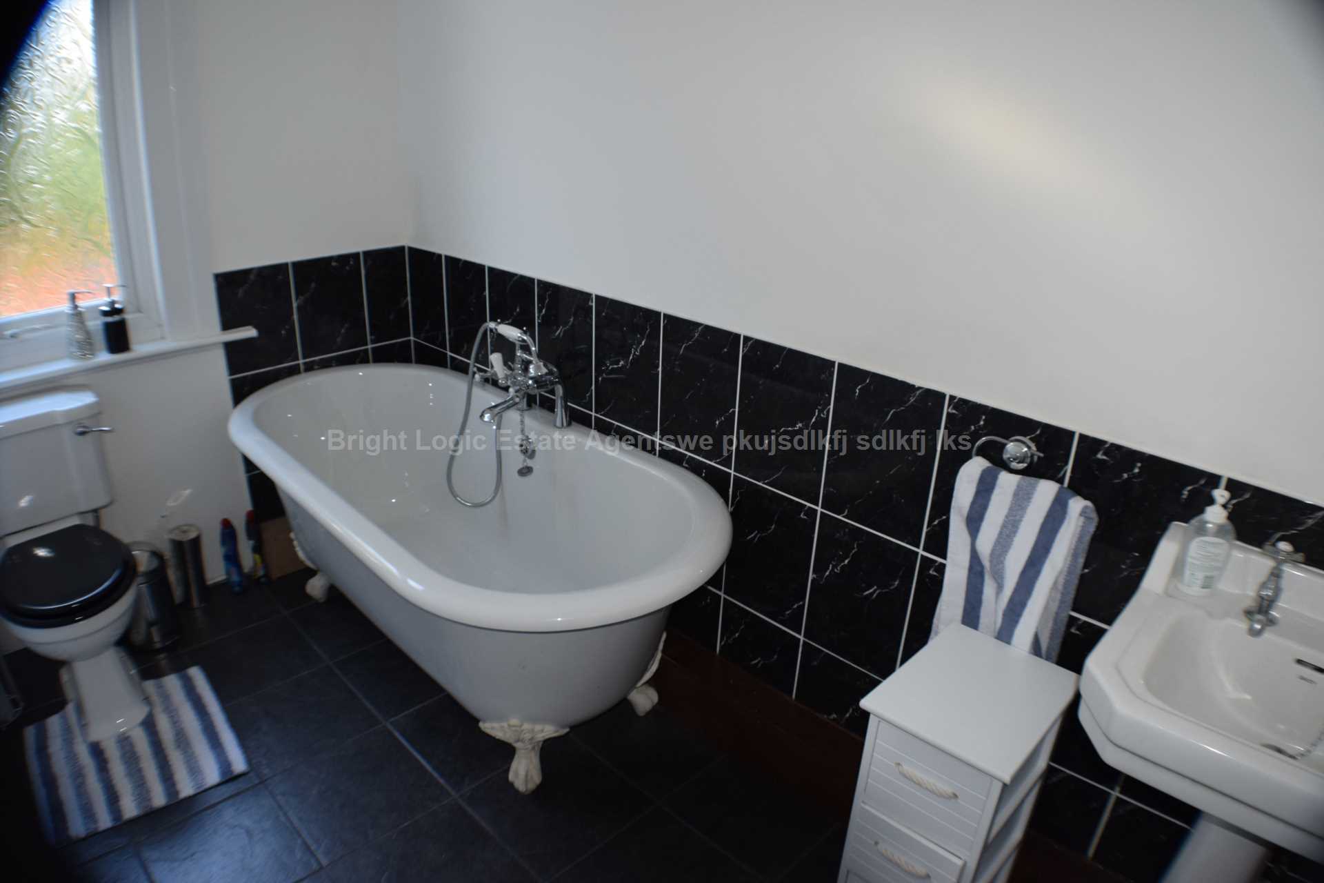 Satanita Road, Westcliff On Sea, SS0 8DD, Image 8