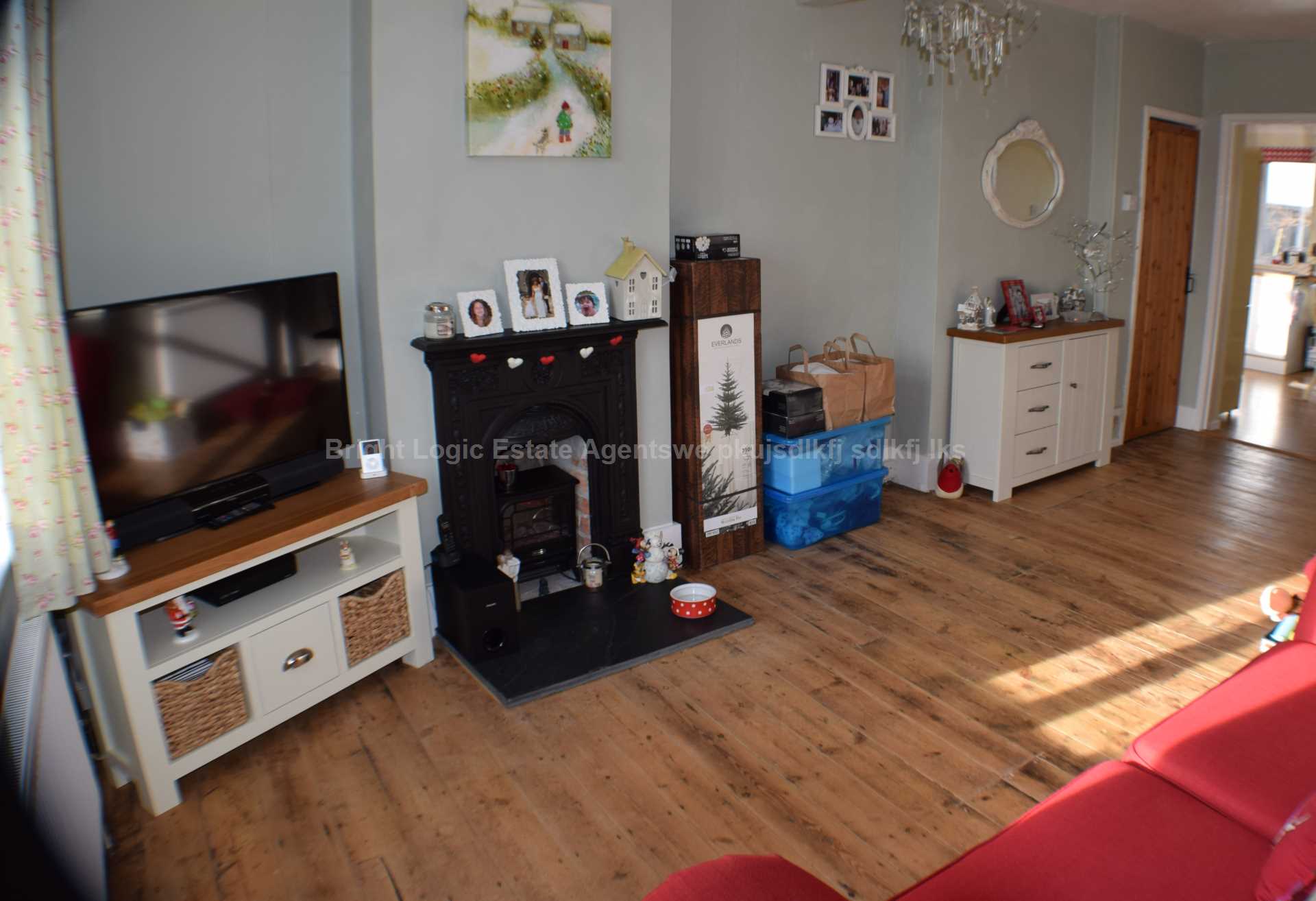 Christmas Cottage, 295 Harwich Road, CO16 9PZ, Image 2