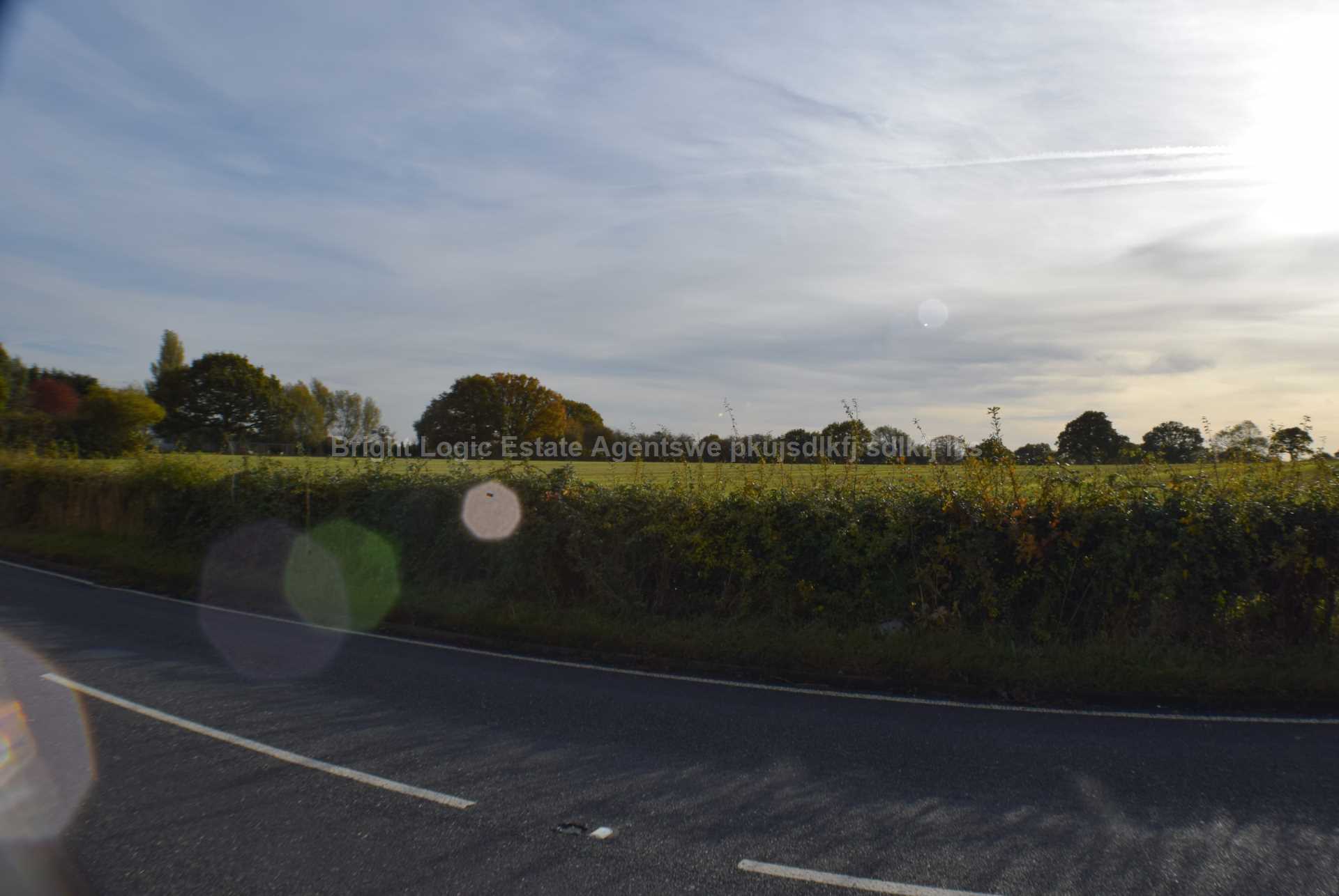 Christmas Cottage, 295 Harwich Road, CO16 9PZ, Image 9