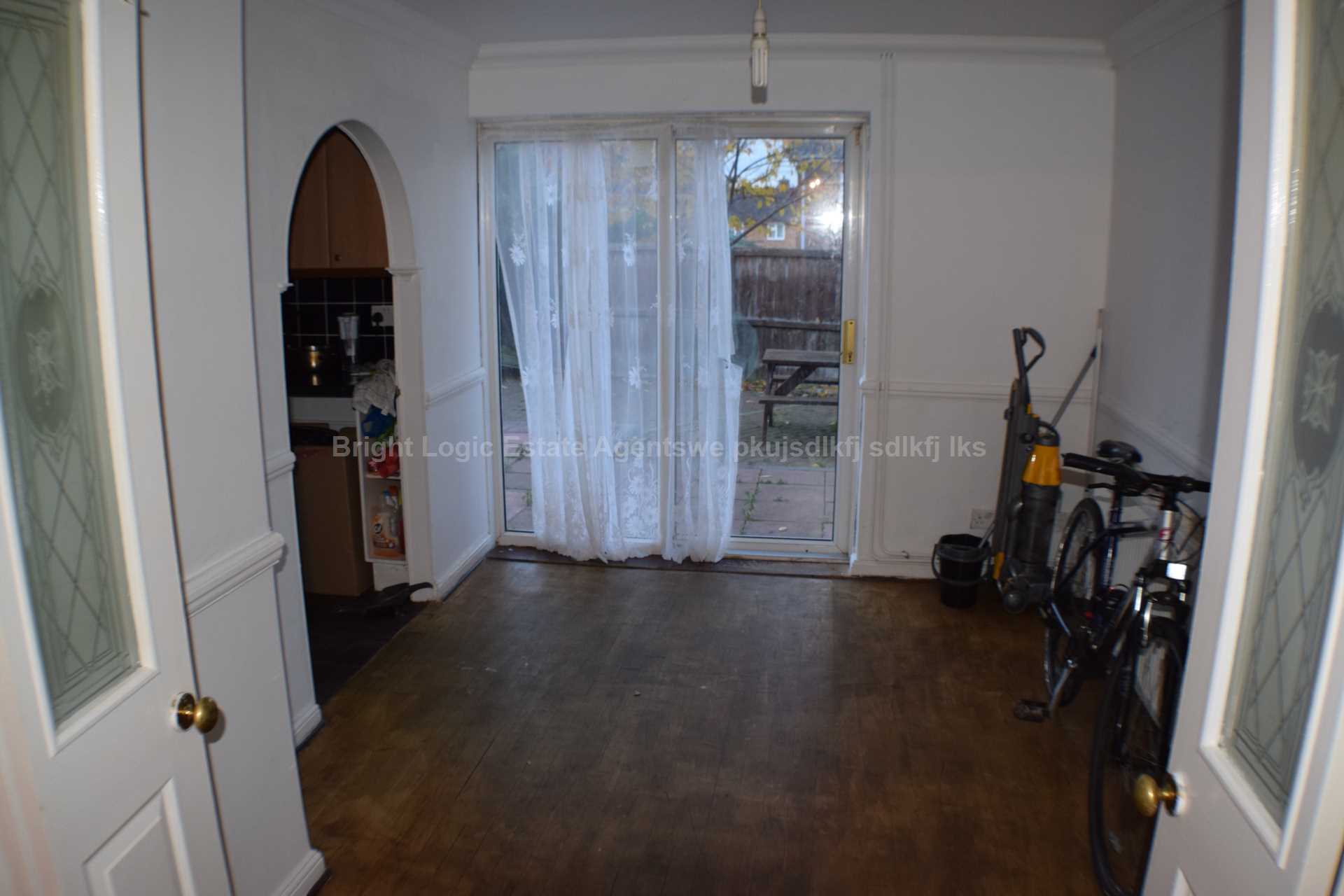 Trimley Close, Basildon, SS14 2HJ, Image 4