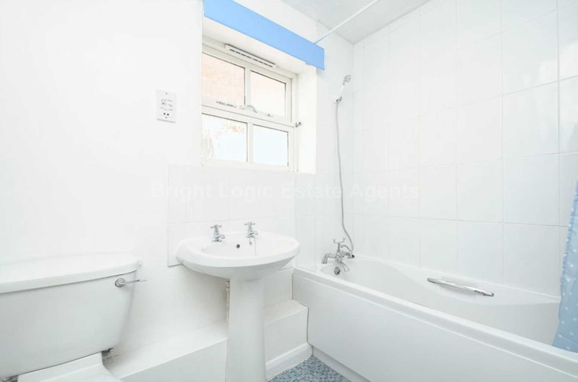 Brookmead Drive, Wallingford, OX10 9BN, Image 10