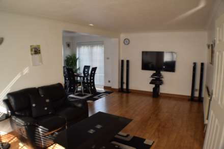 Sherbourne Drive, Basildon, SS13 1RH, Image 2