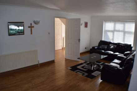 Sherbourne Drive, Basildon, SS13 1RH, Image 3