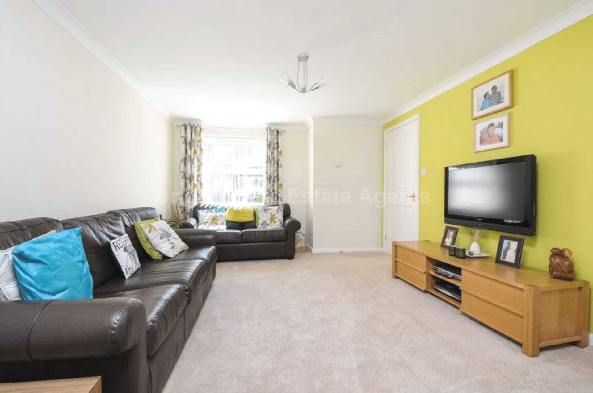 St Johns Road, Grove, OX12 7NR, Image 1