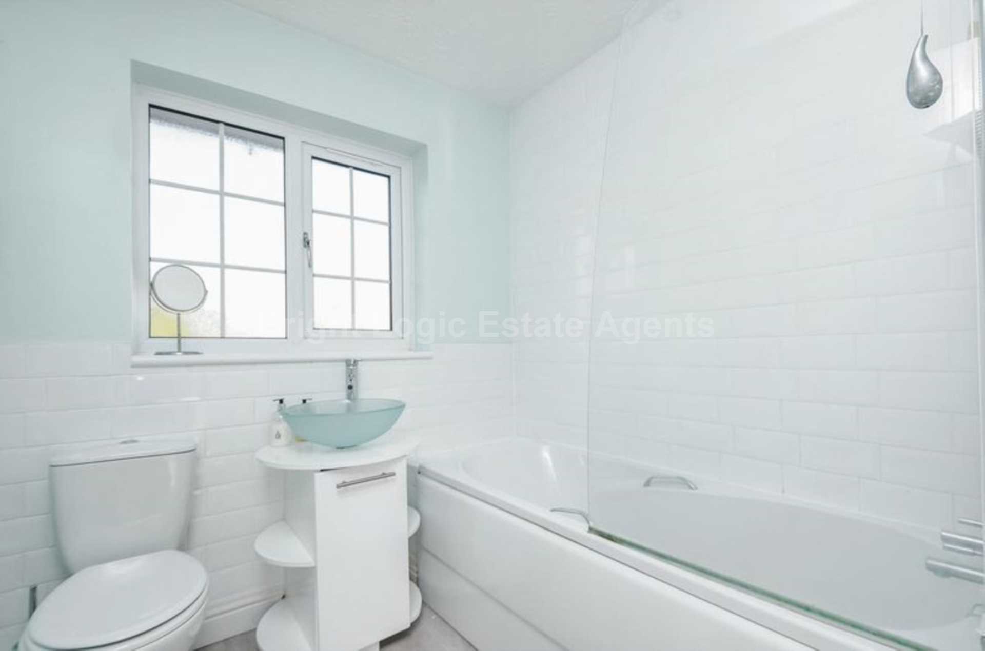 High Street, Canterbury, CT1 8AP, Image 3