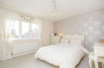 21 Summer Meadows, Crescent Link, Waterside, Image 4