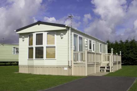 Marine Drive, New Milton, BH25 7DX, Image 1