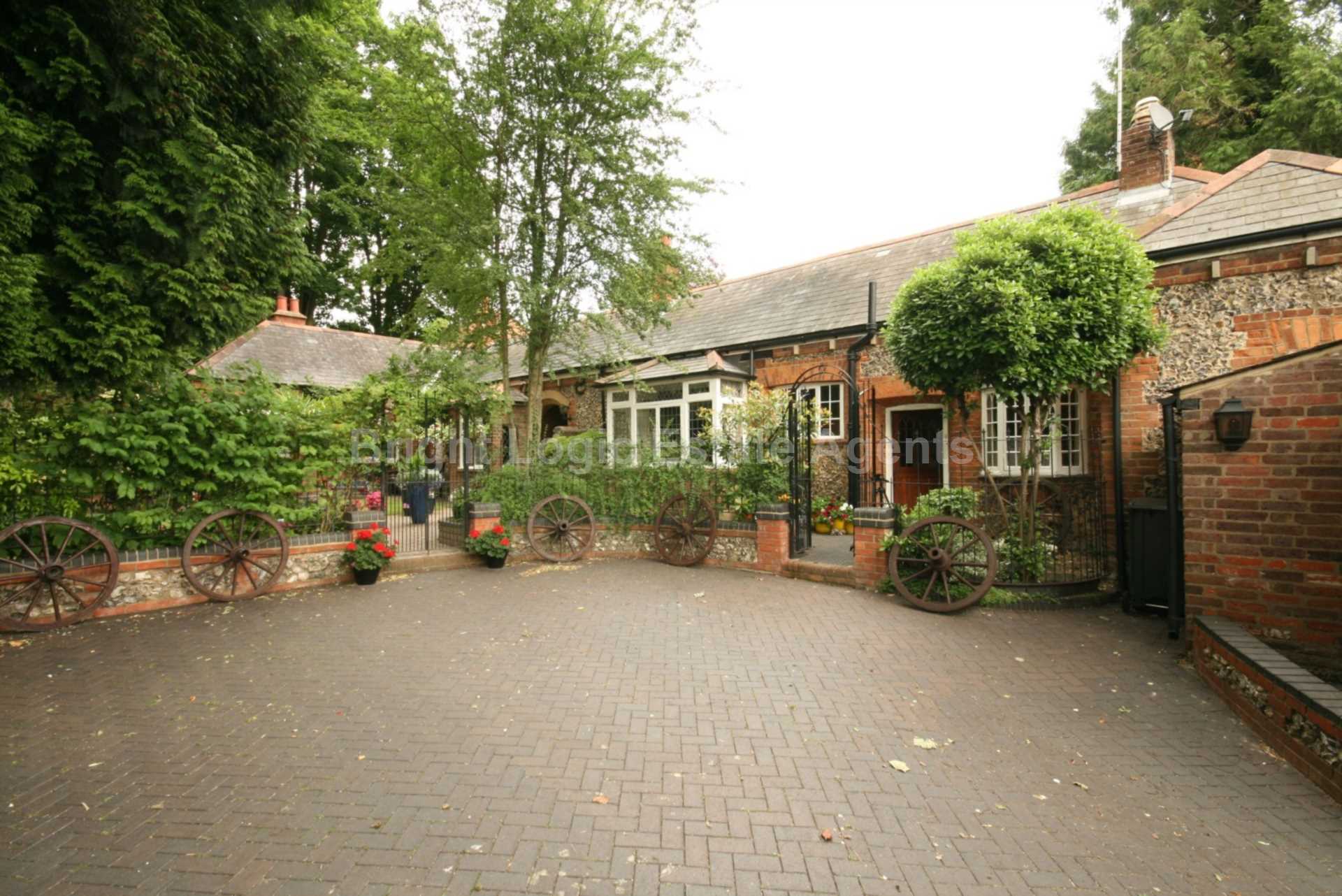 Brookmead Drive, Wallingford, OX10 9bn, England, Image 3