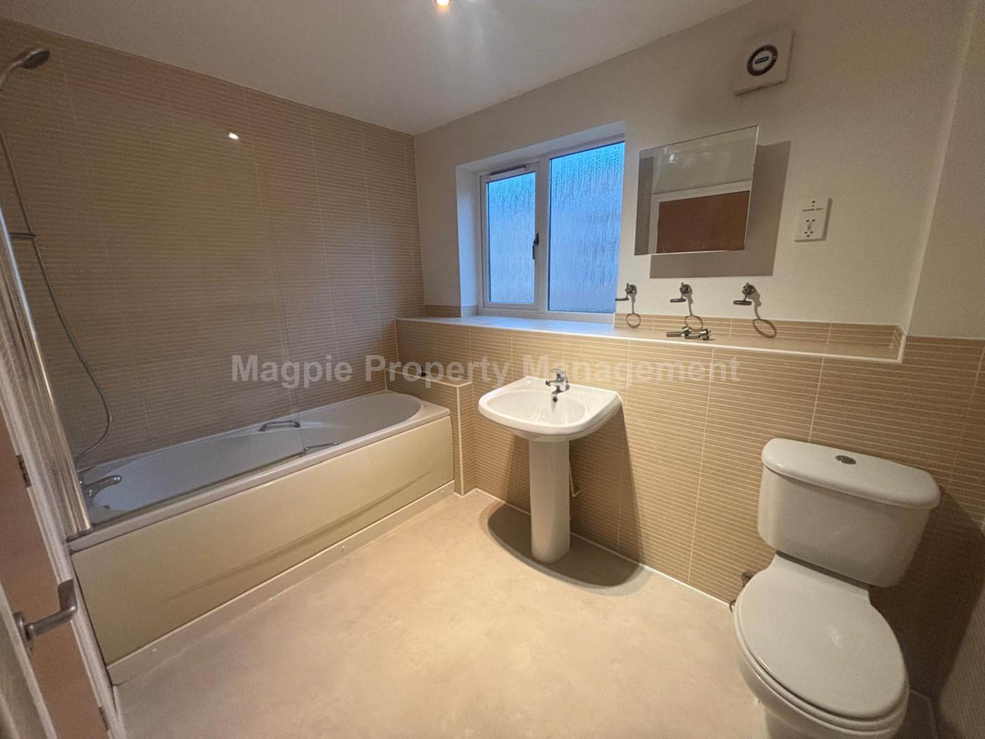 Little Paxton, Image 12