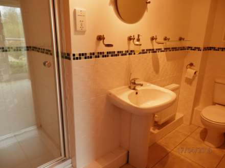 Little Paxton, Image 6