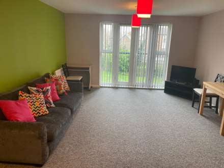 Connaught Heights, New Road, Hillingdon, Image 4