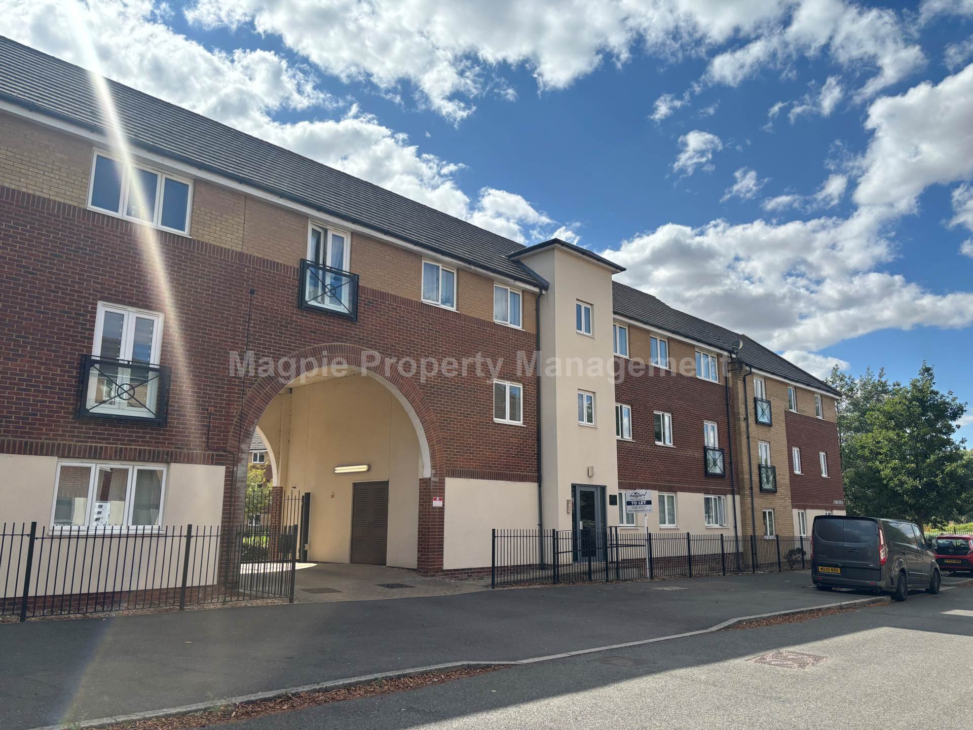 Hampton Centre, Image 1