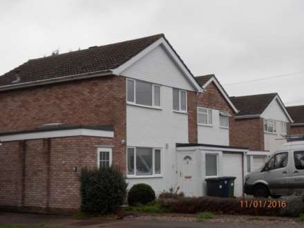 3 Bedroom Detached, Manor Gardens, Buckden