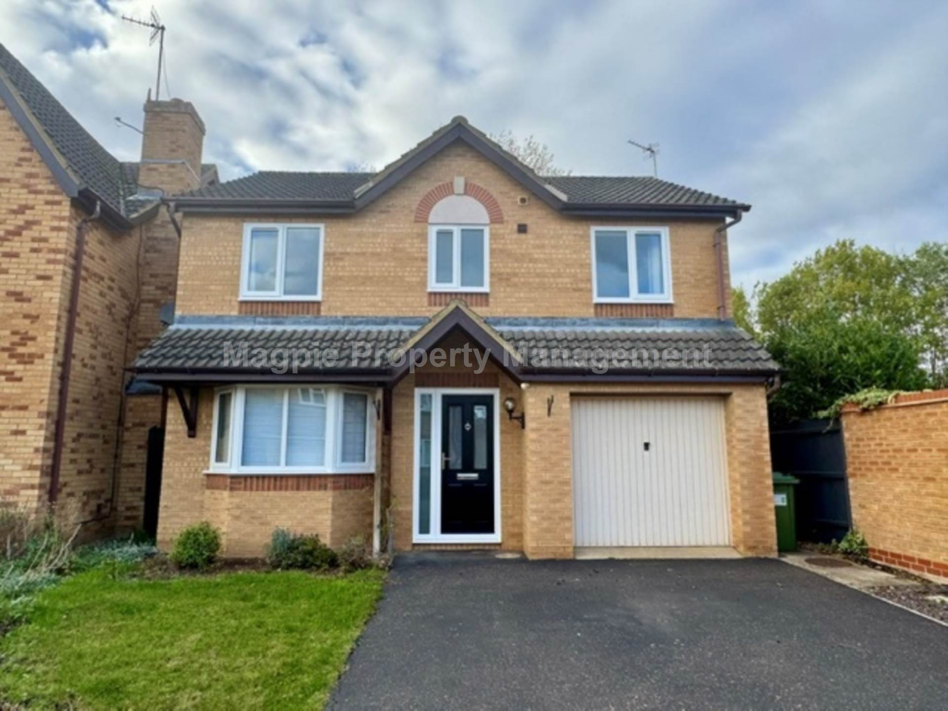 Hawkesford Way, St Neots, Image 29