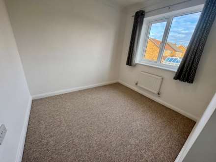 Hawkesford Way, St Neots, Image 24