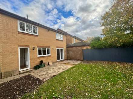Hawkesford Way, St Neots, Image 26