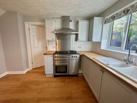 Hawkesford Way, St Neots, Image 3