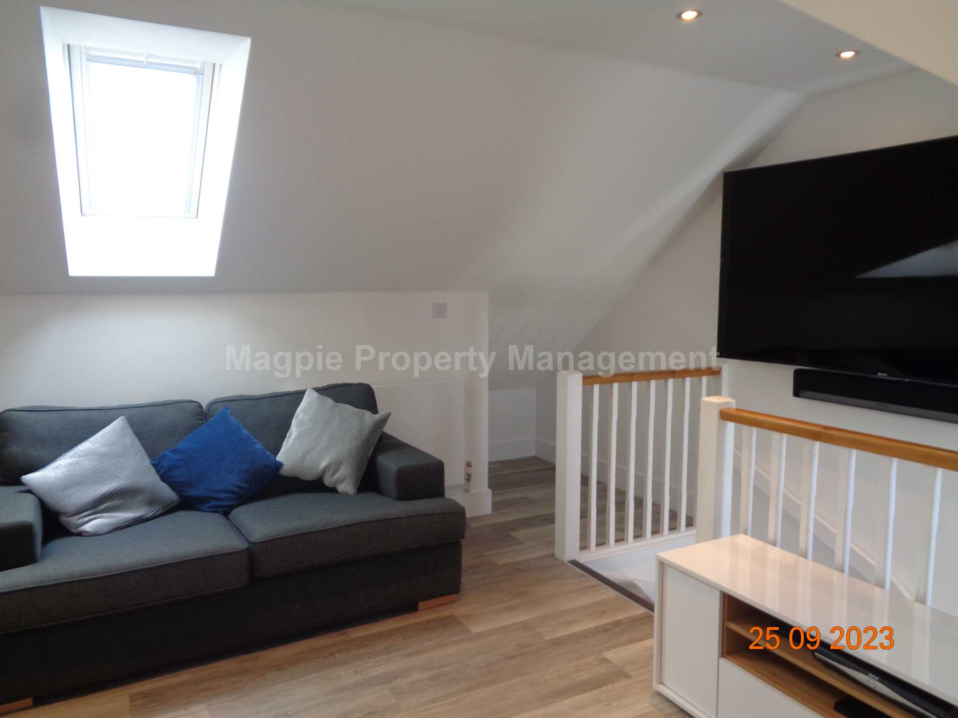 **ALL BILLS INCLUDED**, Eaton Socon, Image 6