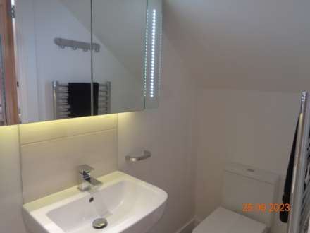 **ALL BILLS INCLUDED**, Eaton Socon, Image 7