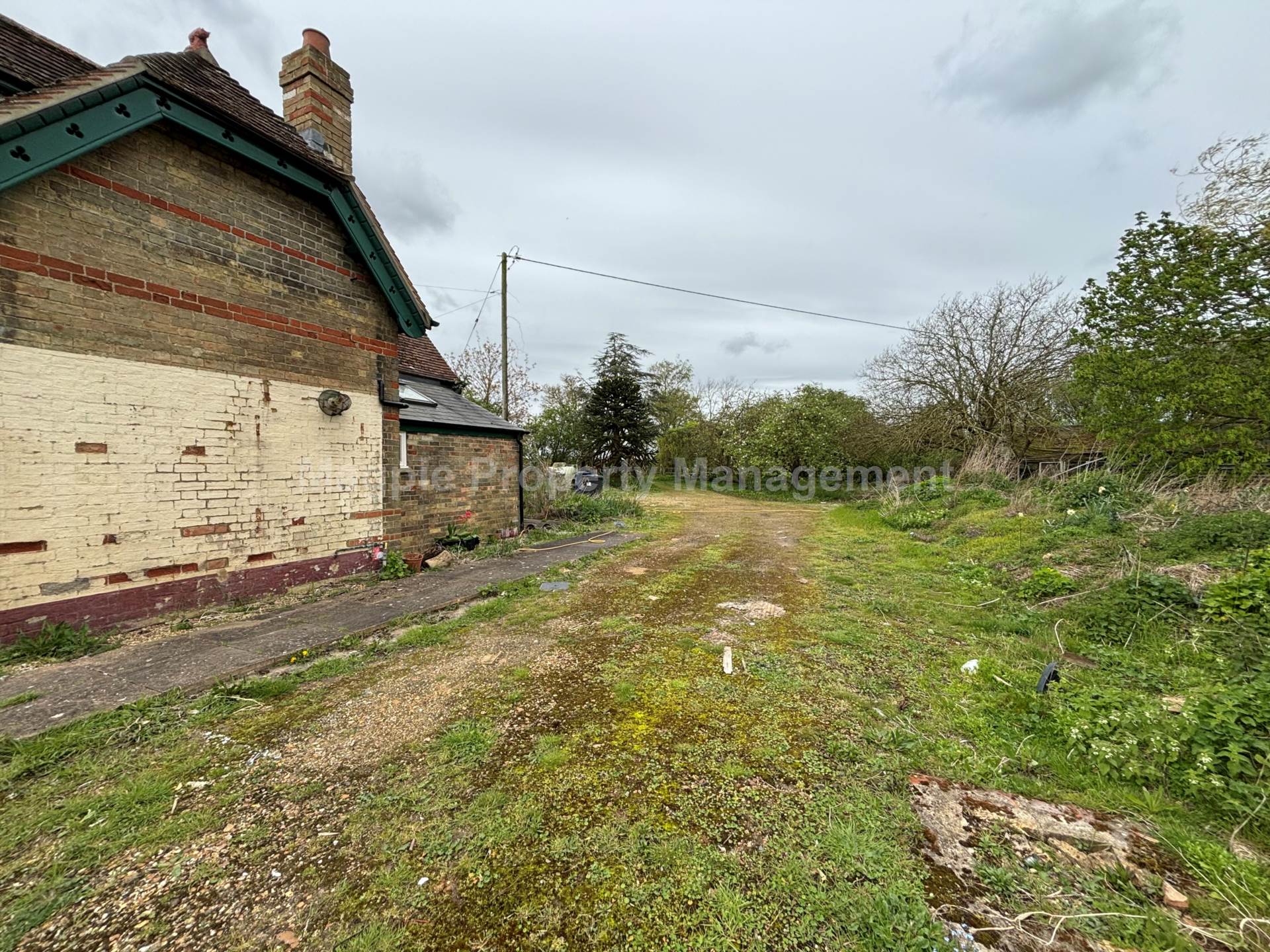 Eynesbury Hardwicke, Image 12