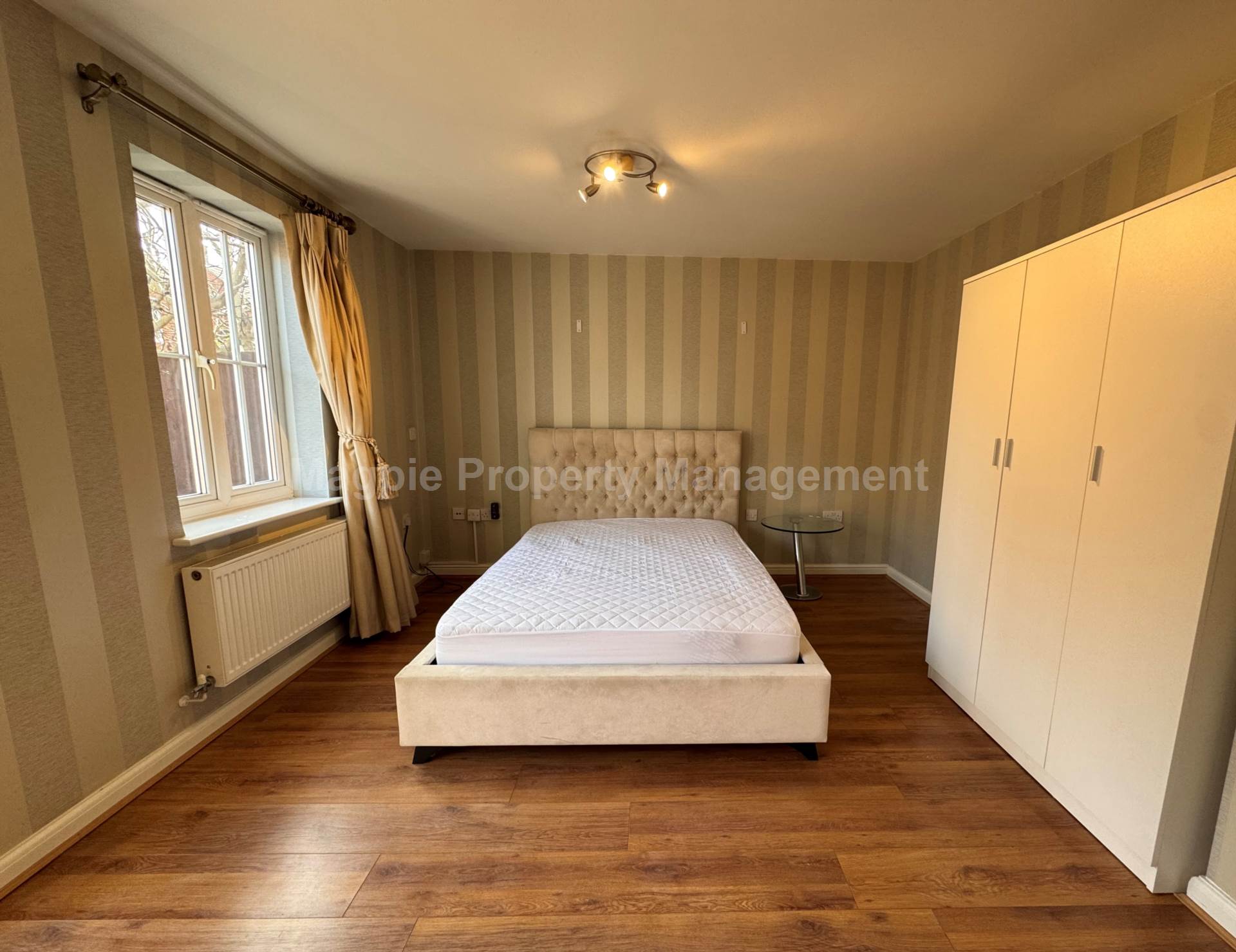 Eynesbury **HOUSE SHARE, BILLS INCLUDED**, Image 2