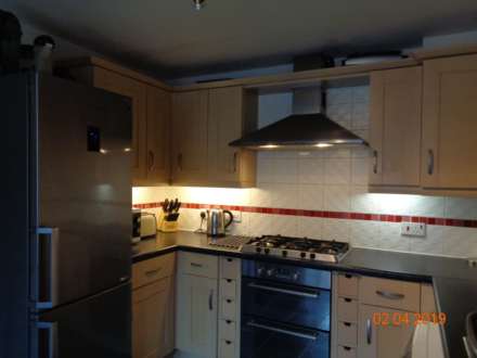 Eynesbury **HOUSE SHARE, BILLS INCLUDED**, Image 10