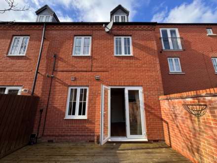 Eynesbury **HOUSE SHARE, BILLS INCLUDED**, Image 6