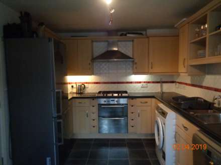 Eynesbury **HOUSE SHARE, BILLS INCLUDED**, Image 8