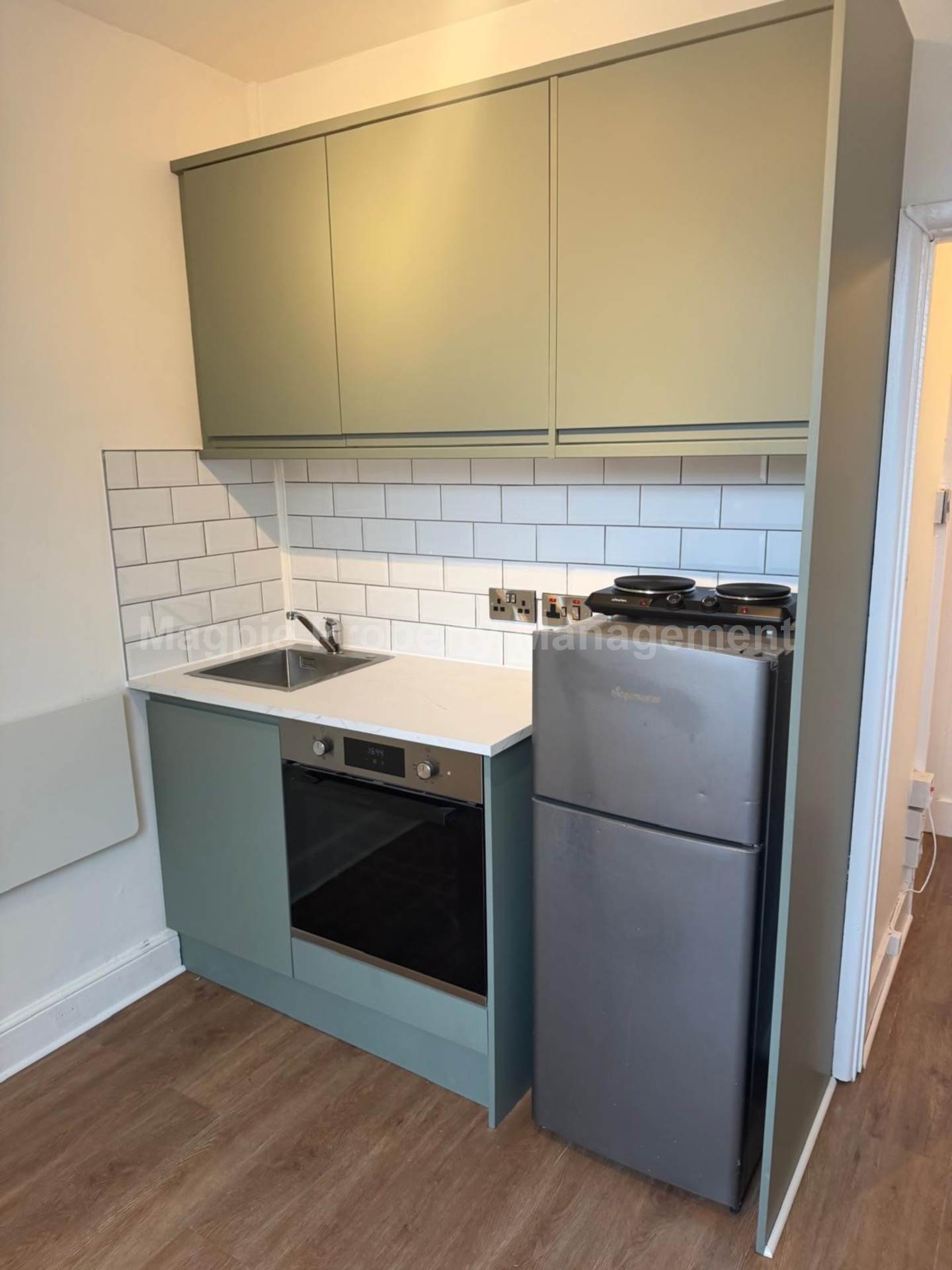 Chesham Place, Kempton, Image 3