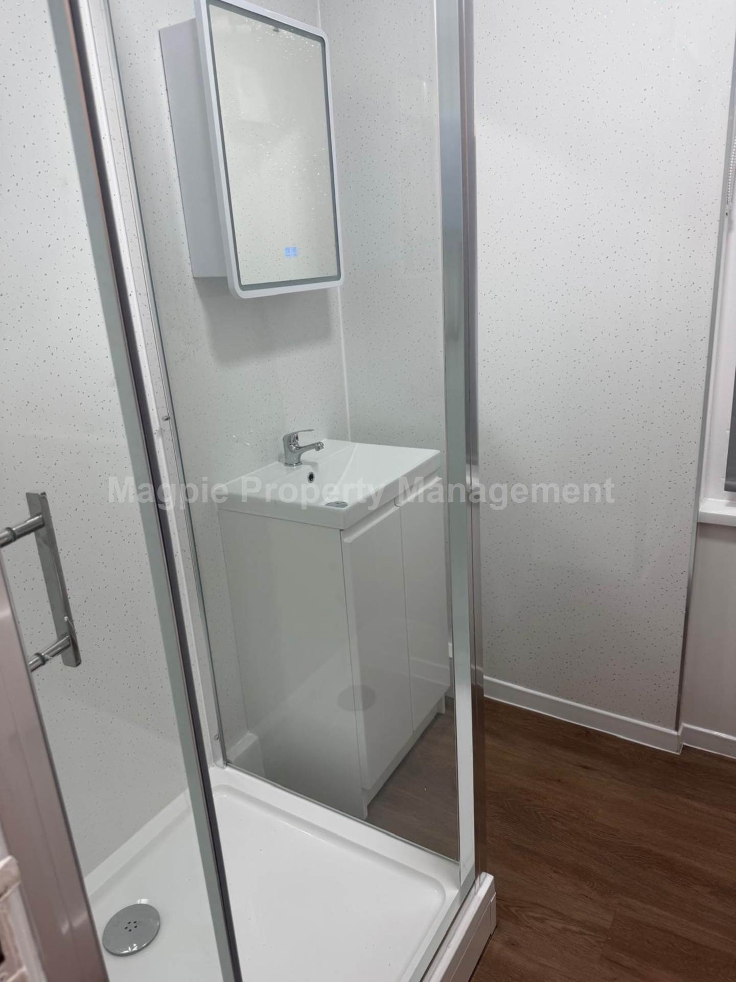 Chesham Place, Kempton, Image 4