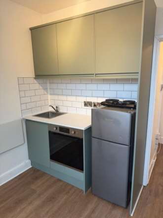Chesham Place, Kempton, Image 3