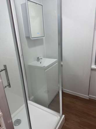Chesham Place, Kempton, Image 4