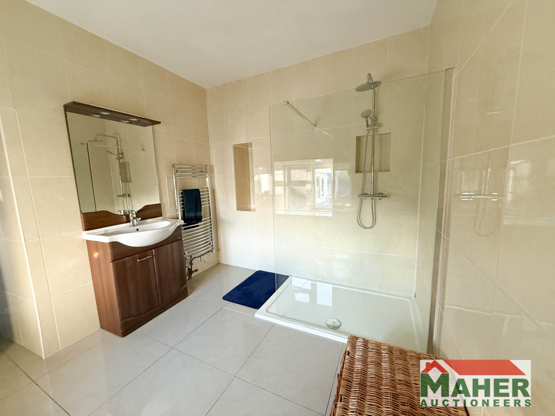 10 Main Street, Cashel