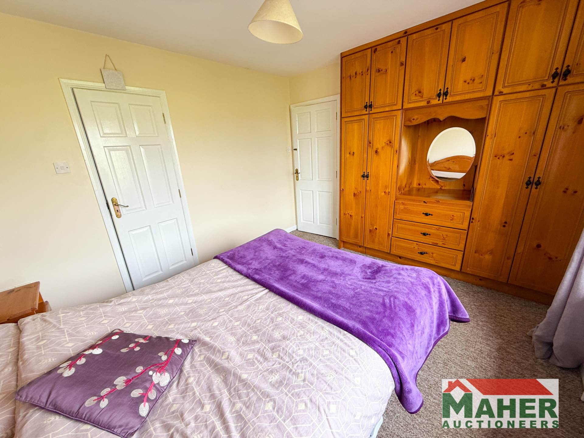 7 Mill Hollow, Cashel, Co. Tipperary E25 YX37 7 Mill Hollow, Cashel, Co. Tipperary E25 YX37