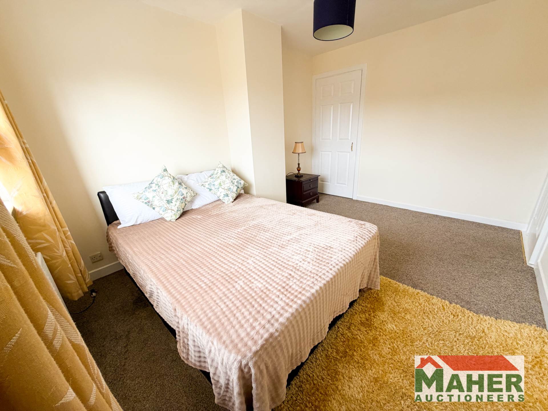 16 College Court, Cahir E21 FA02 16 College Court, Cahir E21 FA02