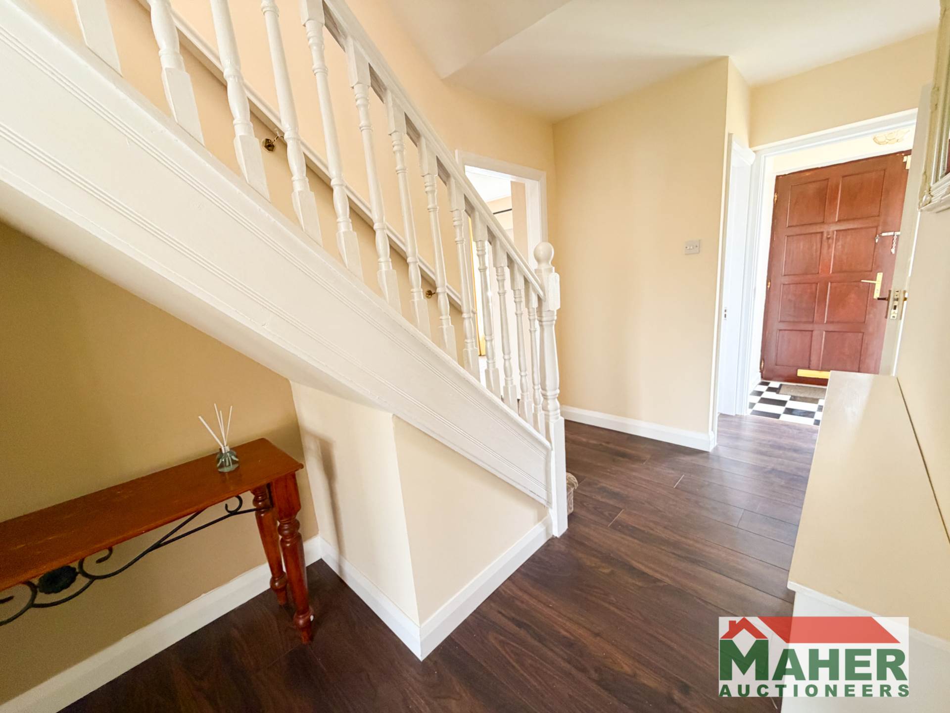 16 College Court, Cahir E21 FA02 16 College Court, Cahir E21 FA02