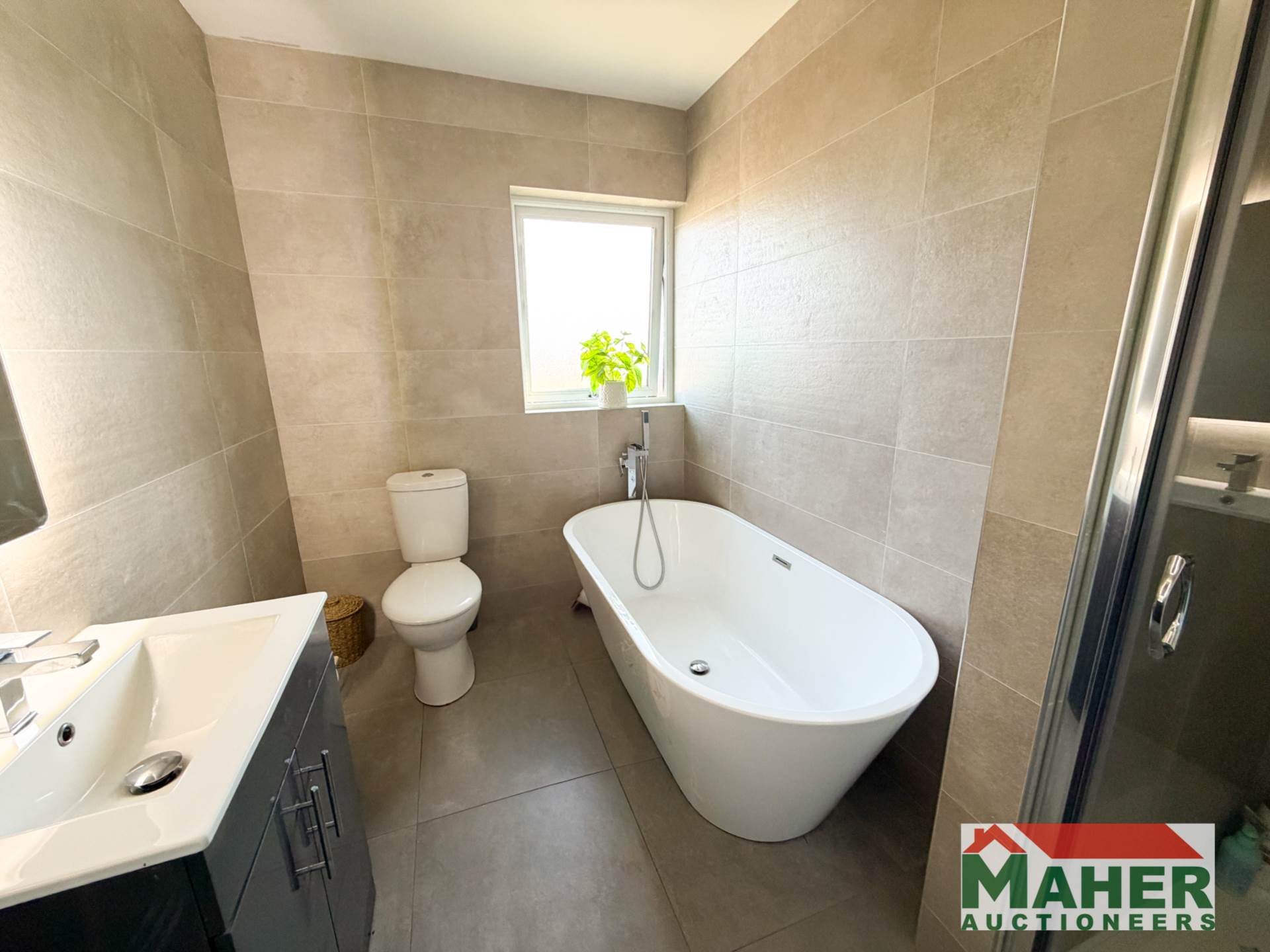 Thurlesbeg, Cashel E25 D328