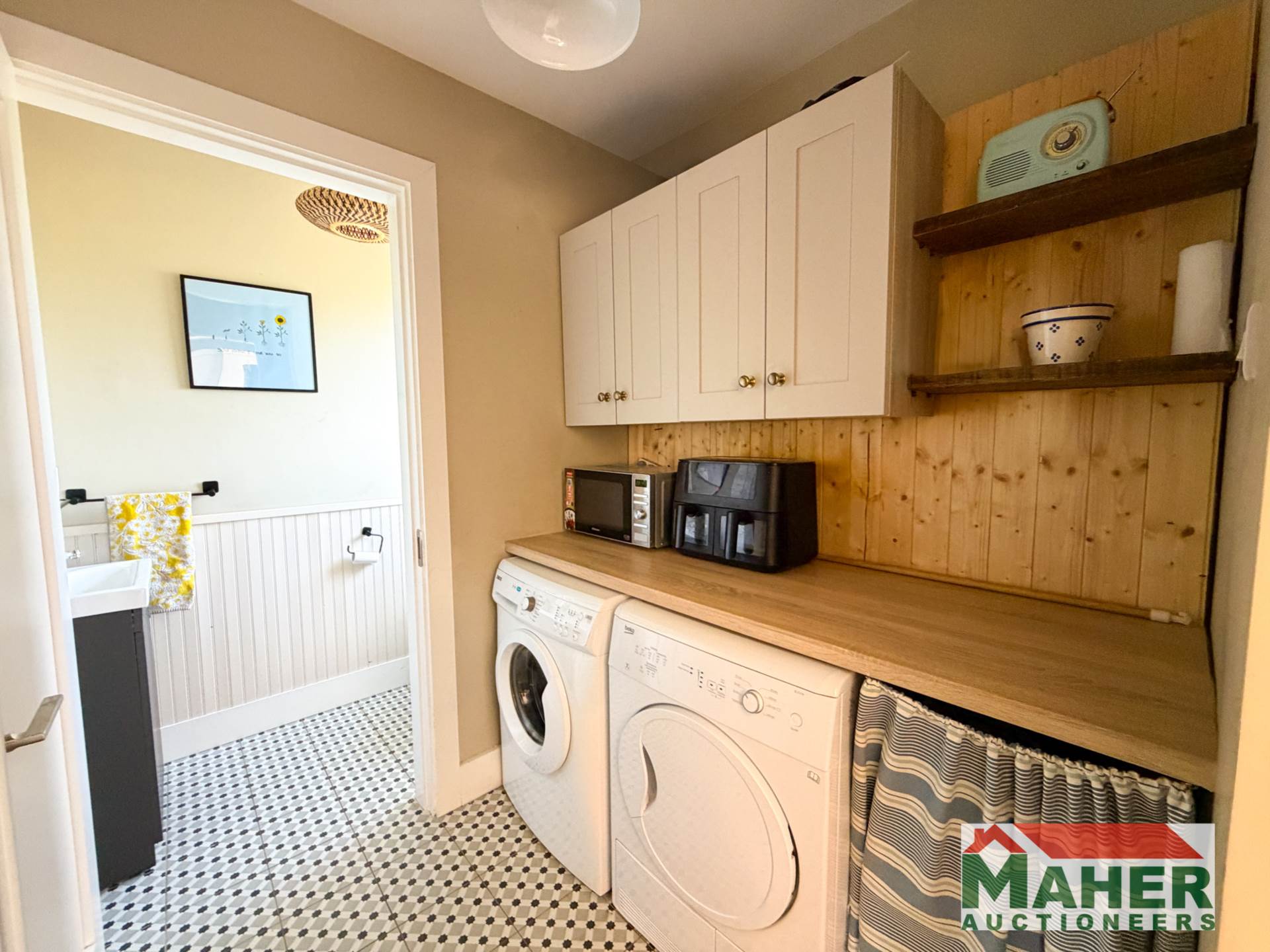 Thurlesbeg, Cashel E25 D328