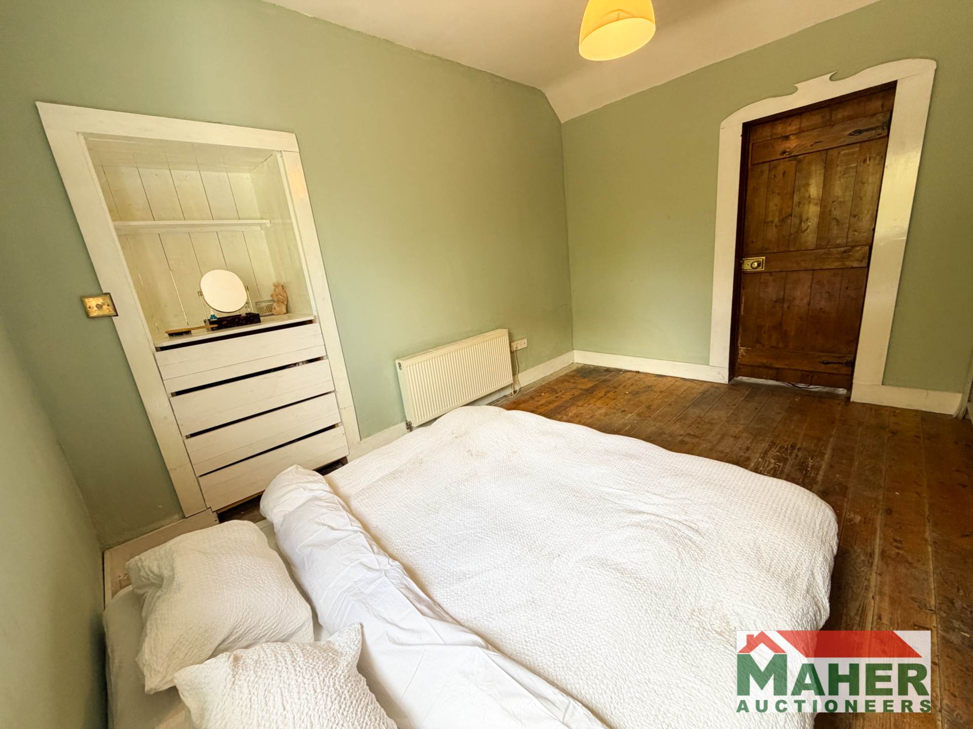 Roosca, Cahir, Co. Tipperary E21 NR50 Roosca, Cahir, Co. Tipperary E21 NR50